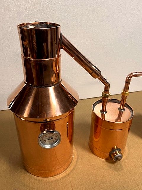 2 Gallon Compact Copper Still with Thumper and Worm